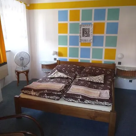 U Galerie بيت ضيافة