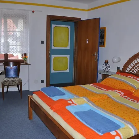 U Galerie Konukevi 3*